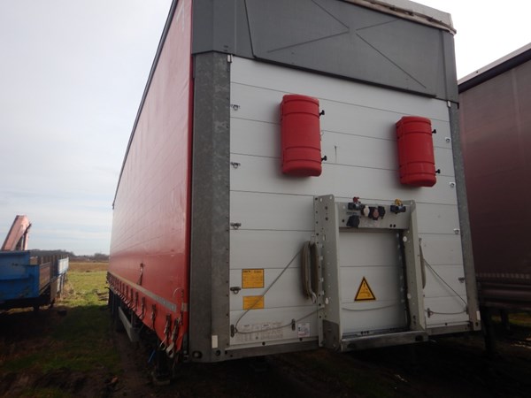 SCHMITZ CARGOBULL SCB S3T